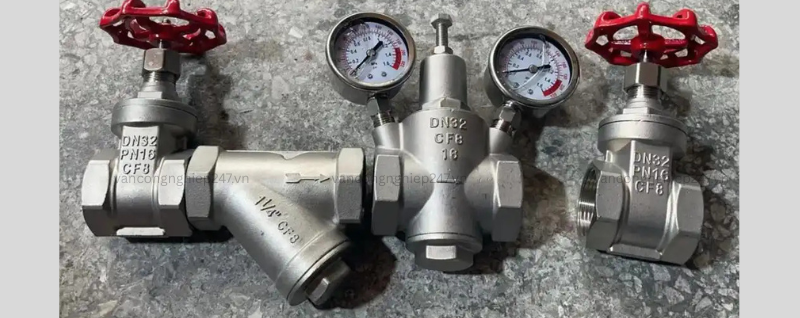Van giảm áp inox ren DN32